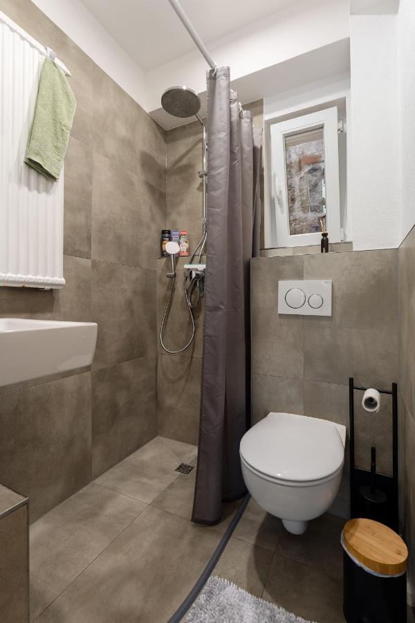 Appartement Schoenes 2-zimmer-apartment In Sehr Zentraler Lage